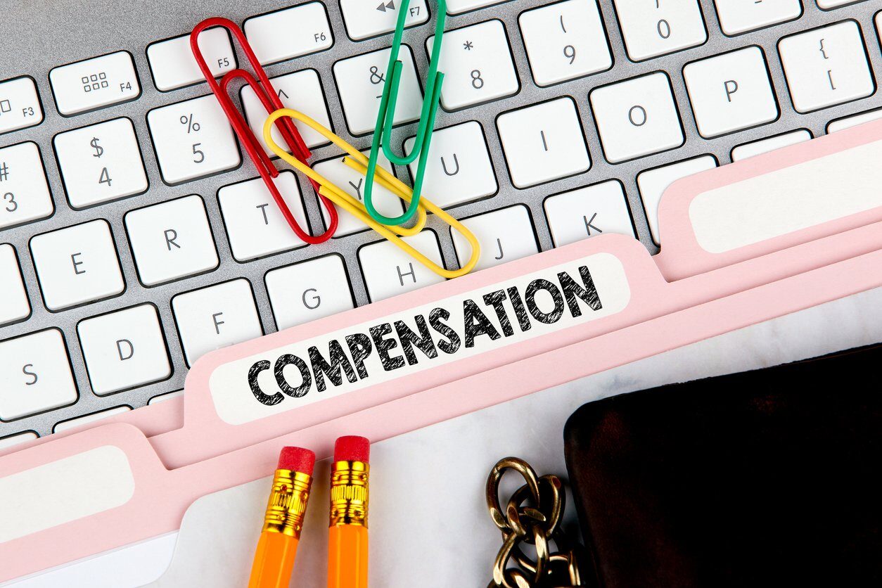 Types of Compensation: 10 Non-Monetary Rewards for your Employees