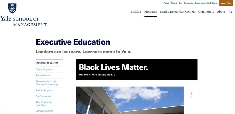 Site de Educação Executiva da Escola de Gestão de Yale